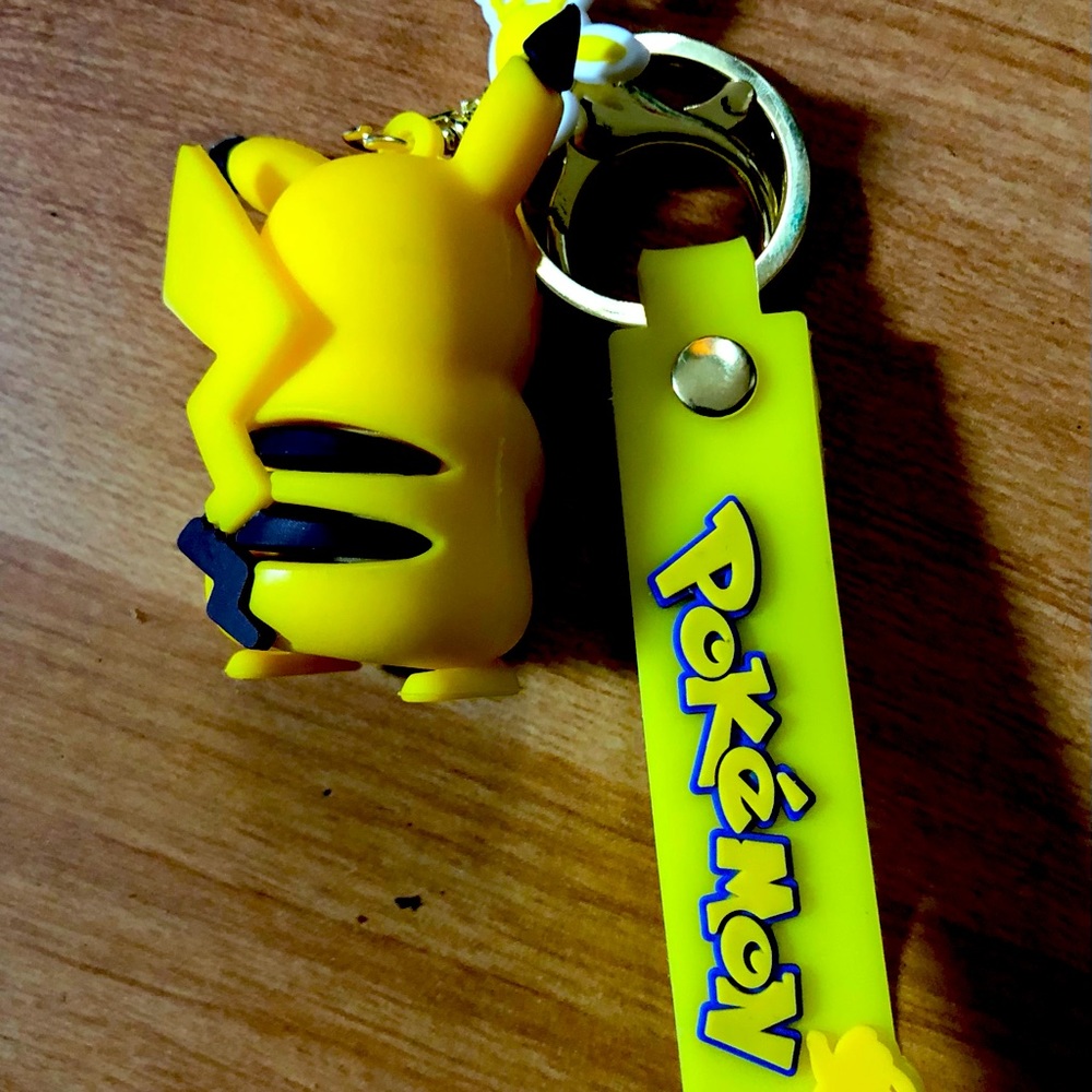 Pikachu 3D Keychain Pokémon - Picture 3 of 3